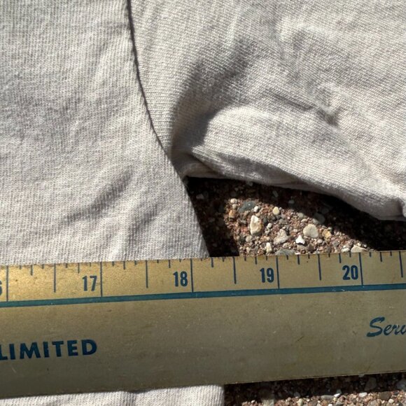 Hooters Country Club T Shirt Sz M - Picture 6 of 9